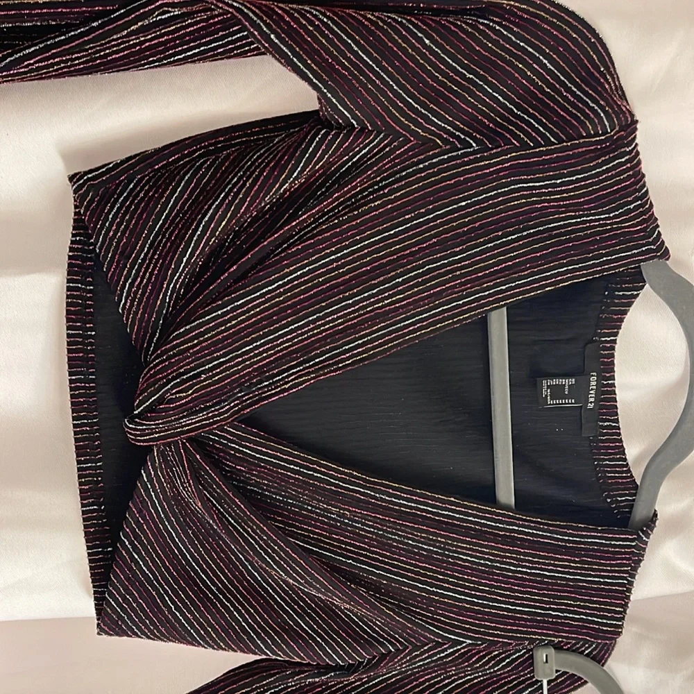 Forever 21 Metallic 2 PC Set NWOT - Picture 3 of 4